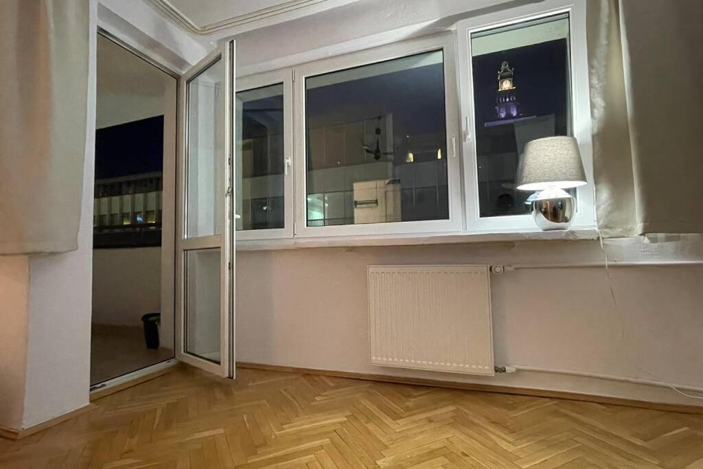 Super Apartament Sawa 2 Metro Wifi 500 Mbs Tv'50 Netflix Hbo Appletv+ Варшава Экстерьер фото