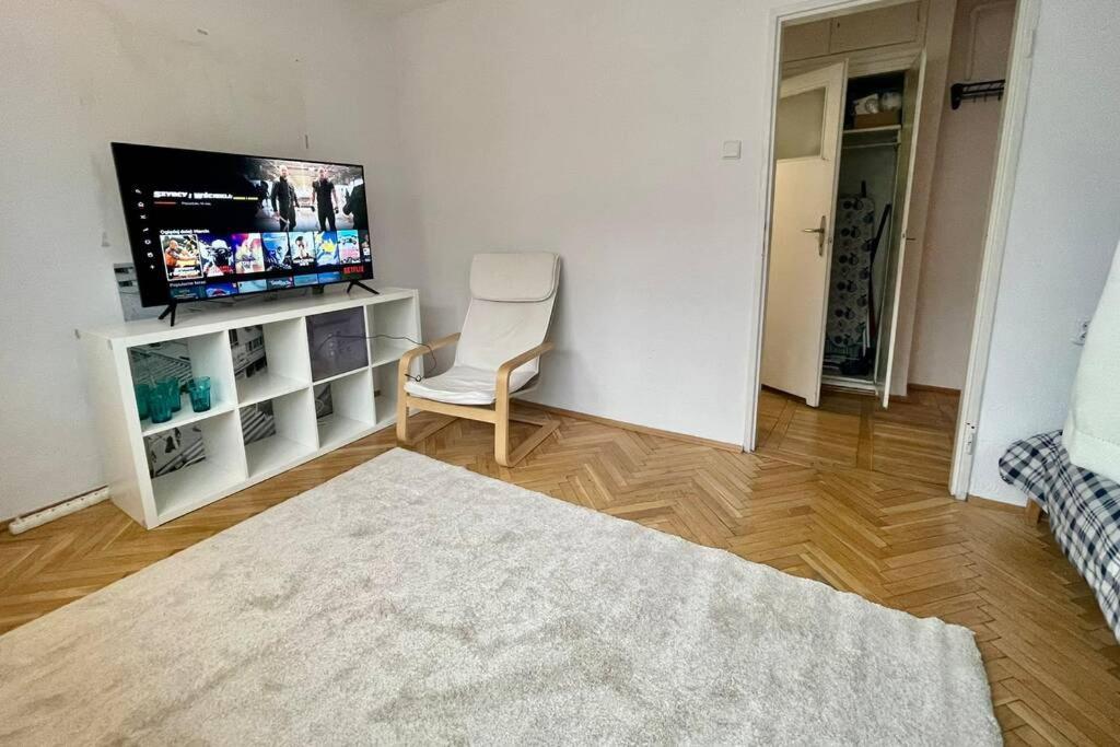 Super Apartament Sawa 2 Metro Wifi 500 Mbs Tv'50 Netflix Hbo Appletv+ Варшава Экстерьер фото
