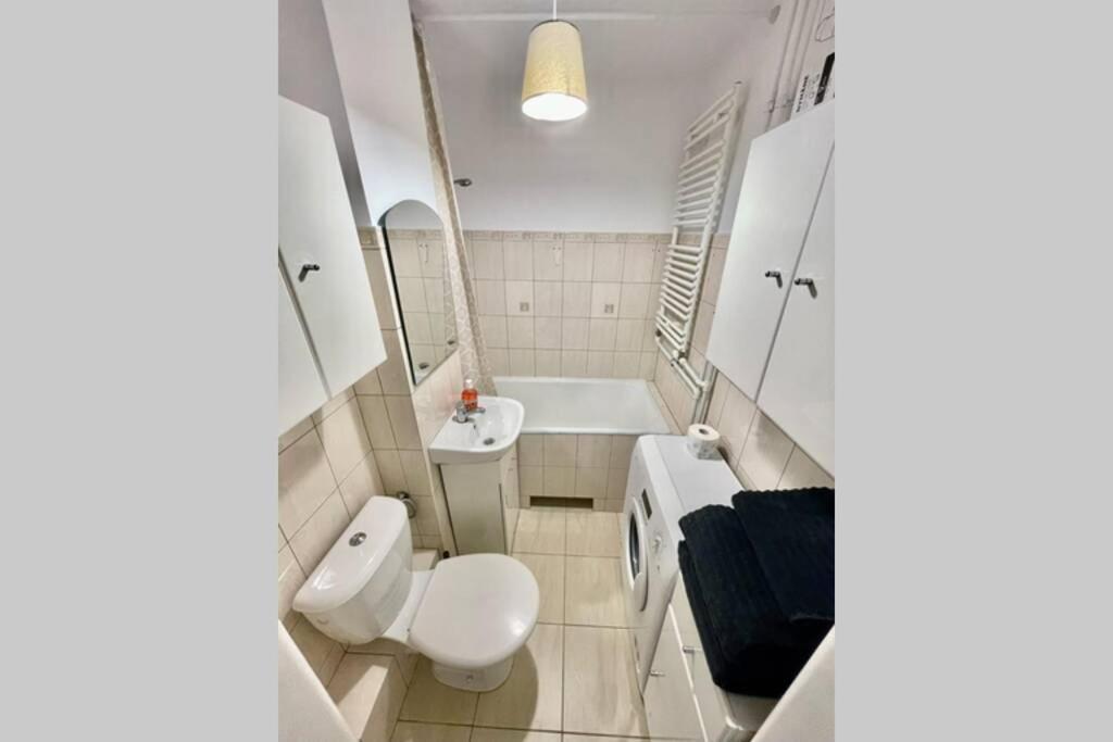 Super Apartament Sawa 2 Metro Wifi 500 Mbs Tv'50 Netflix Hbo Appletv+ Варшава Экстерьер фото