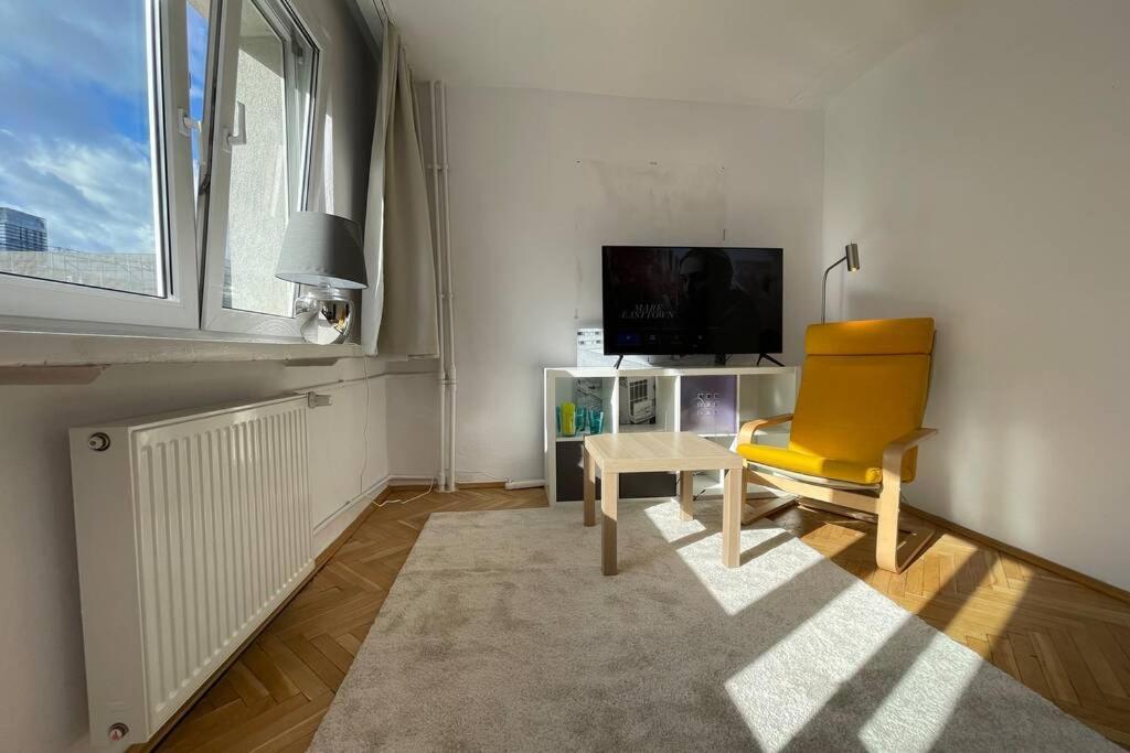 Super Apartament Sawa 2 Metro Wifi 500 Mbs Tv'50 Netflix Hbo Appletv+ Варшава Экстерьер фото